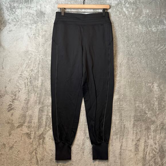 Lululemon Flurry Up High-Rise Jogger Black Sz 6 Athleisure Athletic Tech Fleece - Picture 1 of 6